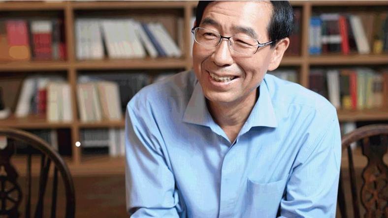 【虎嗅早报】韩国首尔市长朴元淳遗体已找到;泰国同性婚姻合法化草案通过